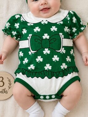 NWT Traditional Craftwear St. Patrick’s Day Shamrock Baby Bodysuit 0–3M